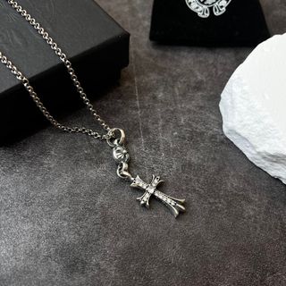 2024𝗖𝗵𝗿𝗼𝗺𝗲 𝗛𝗲𝗮𝗿𝘁𝘀克羅心經典鑲鑽十字單珠鏈64221970409729110