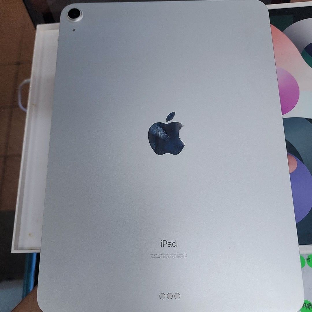 iPad Air4 256GB シルバー LNIB ) Apple Ipad Air 4 256Gb Silver ( Local Set ), Mobile Phones