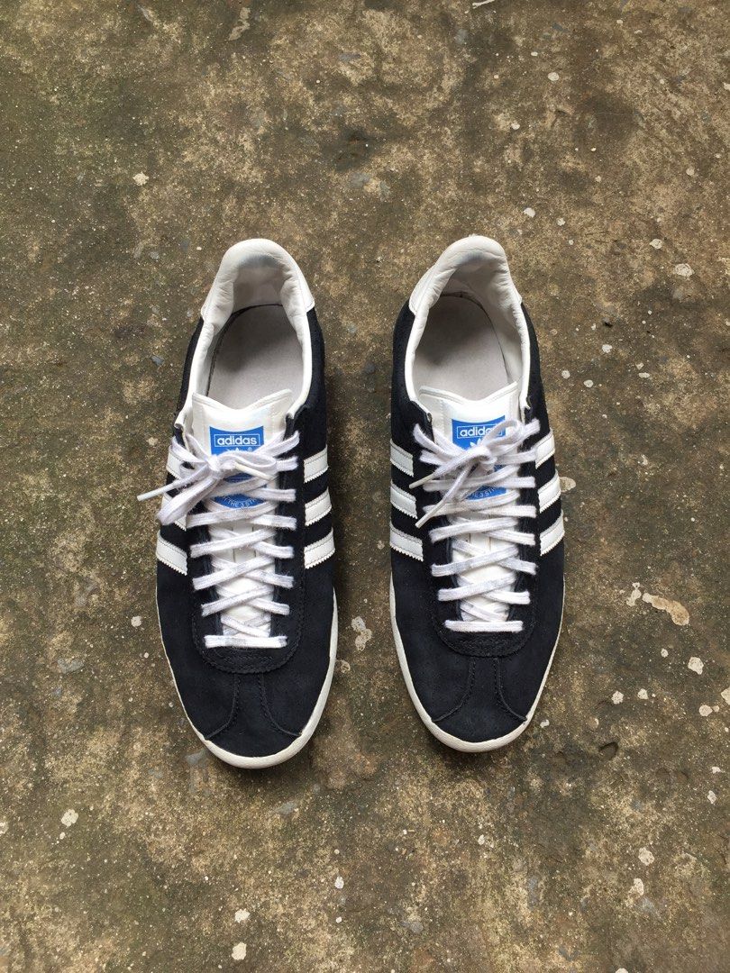 Adidas gazelle white shop laces