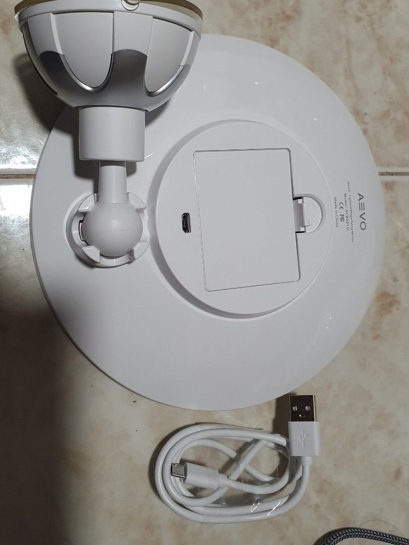 Aevo lighted sales magnifying mirror