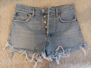 (Category: ) located in . Submitted by sandacecloset (Listing ID 1250800204, Image 1). Description: .