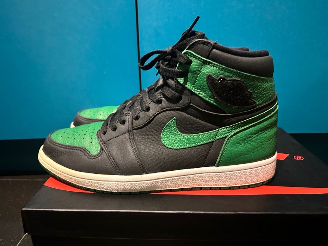 Air jordan hotsell 1 pine