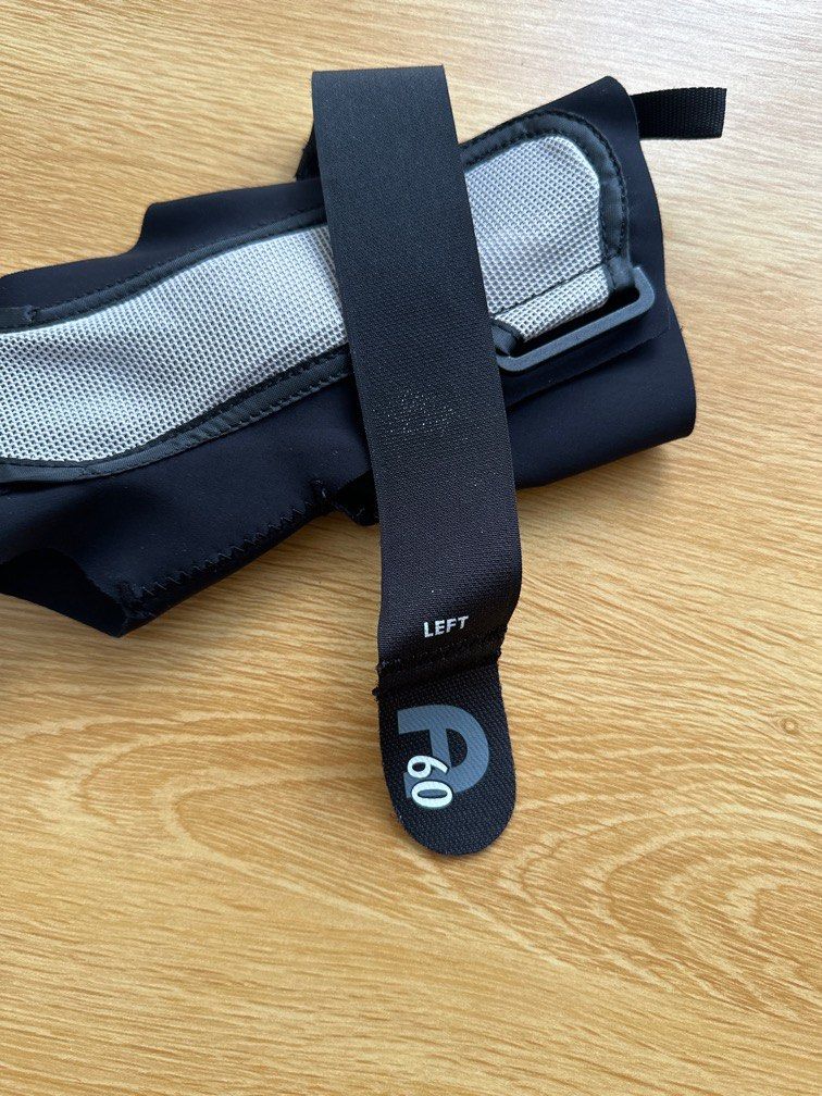 Aircast A60 Ankle Brace (Left, Small), Health & Nutrition, Braces