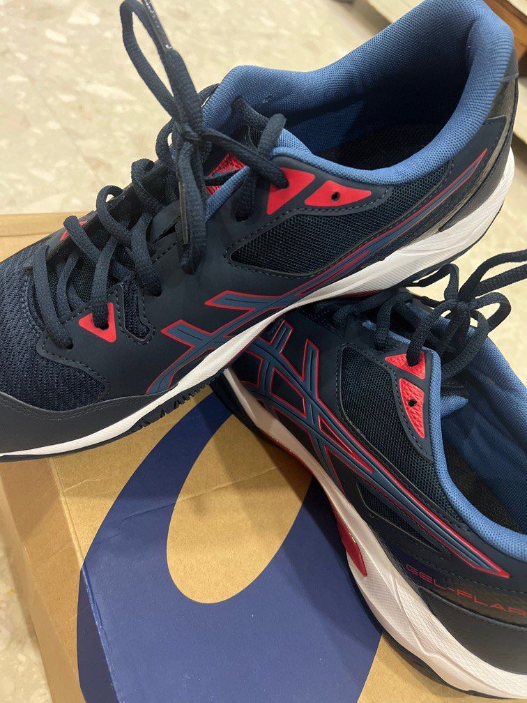 Almost New size US13 ASICS badminton shoe