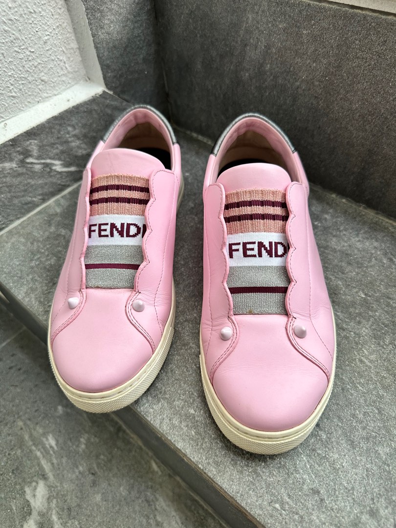 Authentic Fendi Rockoclick Scallop Knit Slip On Trainers Sneakers
