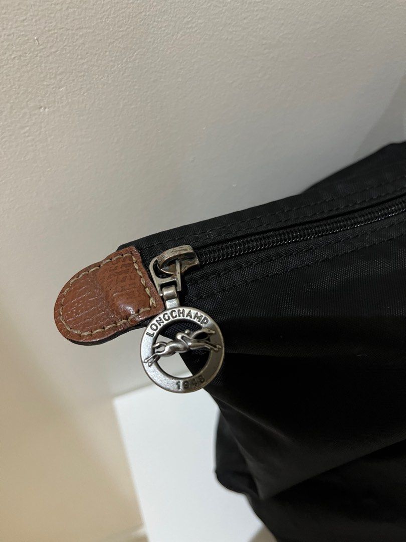 AUTHENTIC Le Pliage Original Longchamp Short Handle (Category: Luxury Bags & Wallets) located in Santo Tomas. Submitted by kxgzkz (Listing ID 1250896181, Image 2). Description: .