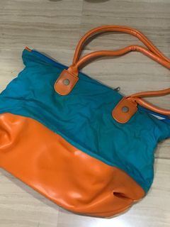 Broken bag, but otherwise good condition, Women's Fashion, Bags & Wallets,  Shoulder Bags on Carousell