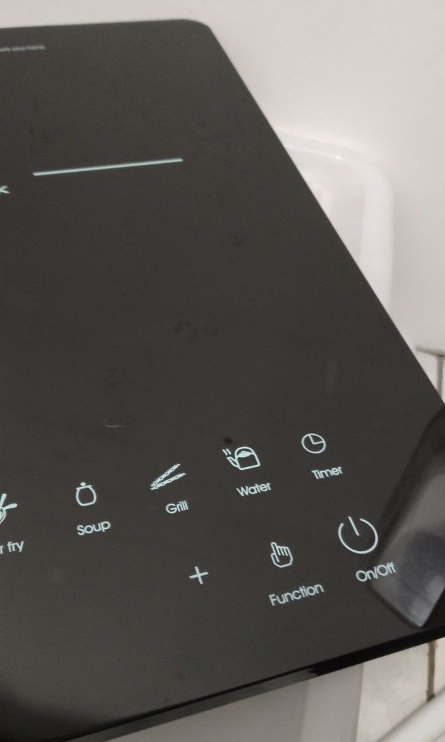 Brikk Induction Cooker, Furniture & Home Living, Kitchenware