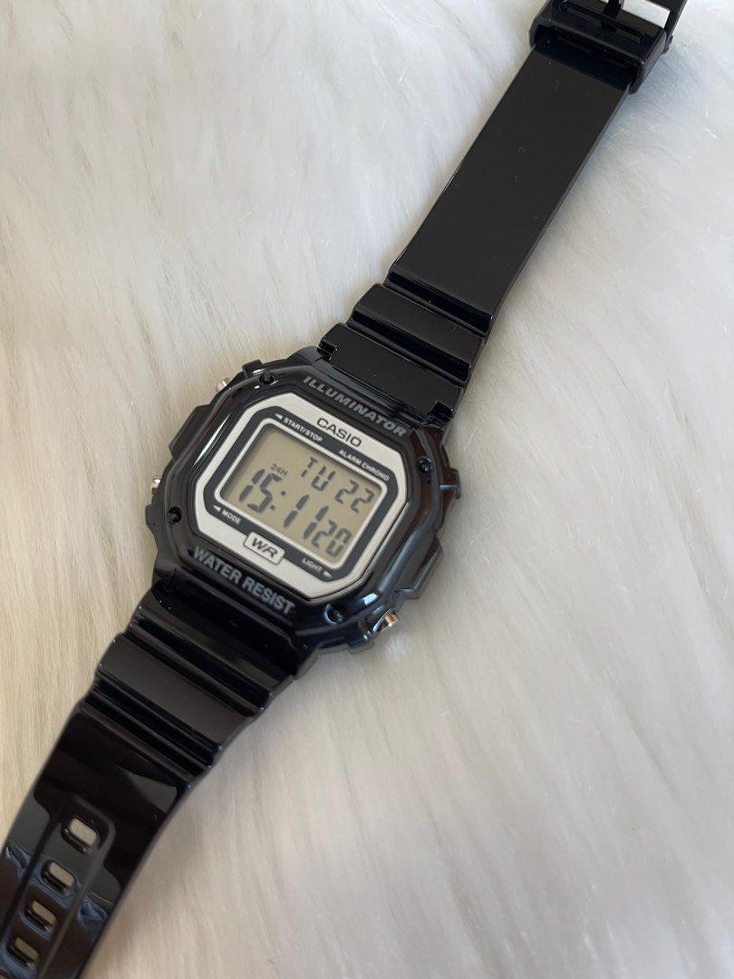 Casio Collection F 108 Series Wristwatch Black