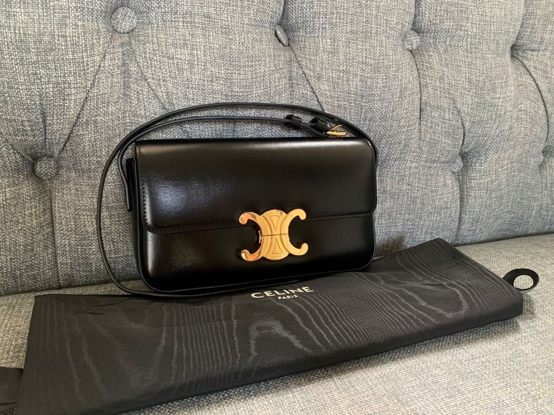 Celine Triomphe Shoulder Bag in Shiny Calfskin Black GHW 20,5x11,5x4cm