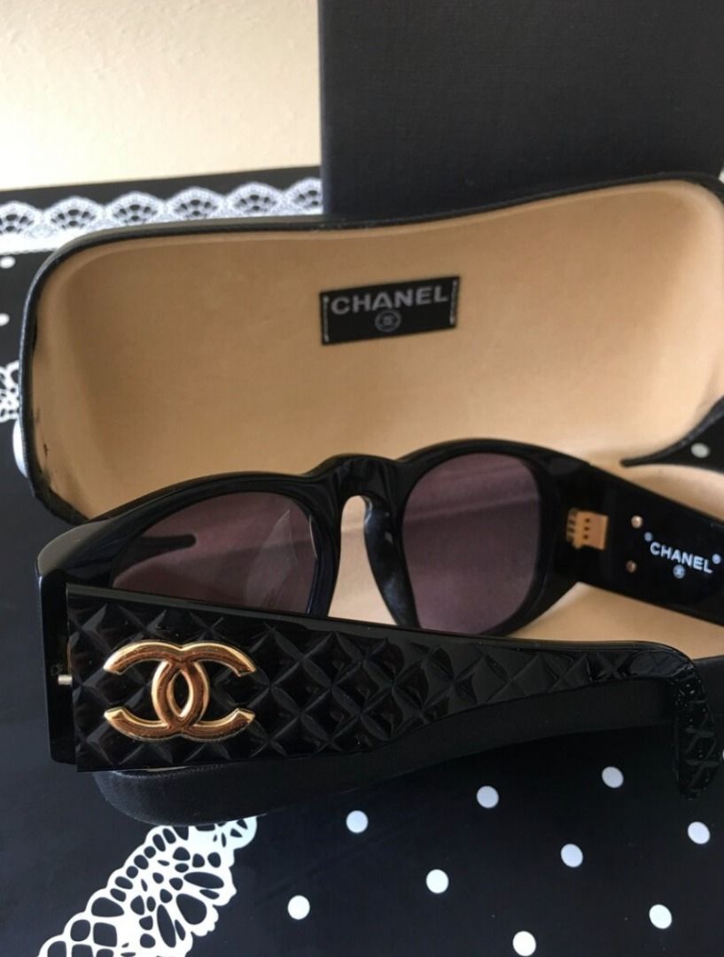 Chanel Glasses Cell Frame Coco Mark Sunglasses Black Fashion Accessories