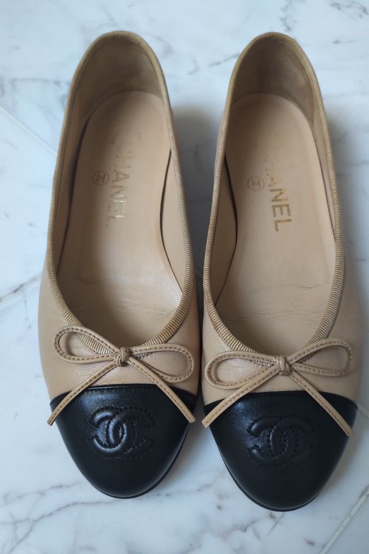 Chanel Dark Beige/Black Lambskin Leather CC Cap Toe Ballet Flats
