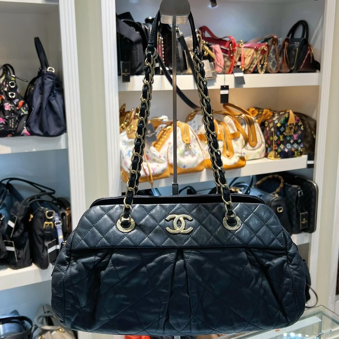 Chanel Shoulder Bag, Luxury, Bags & Wallets on Carousell