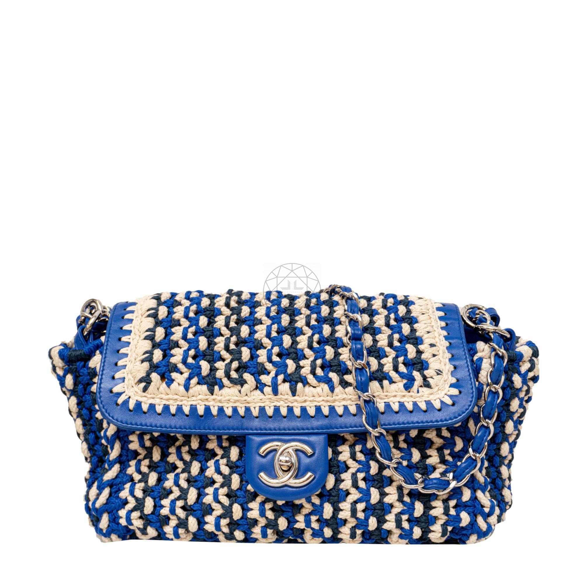 Chanel, satin quilted box bag - Unique Designer Pieces