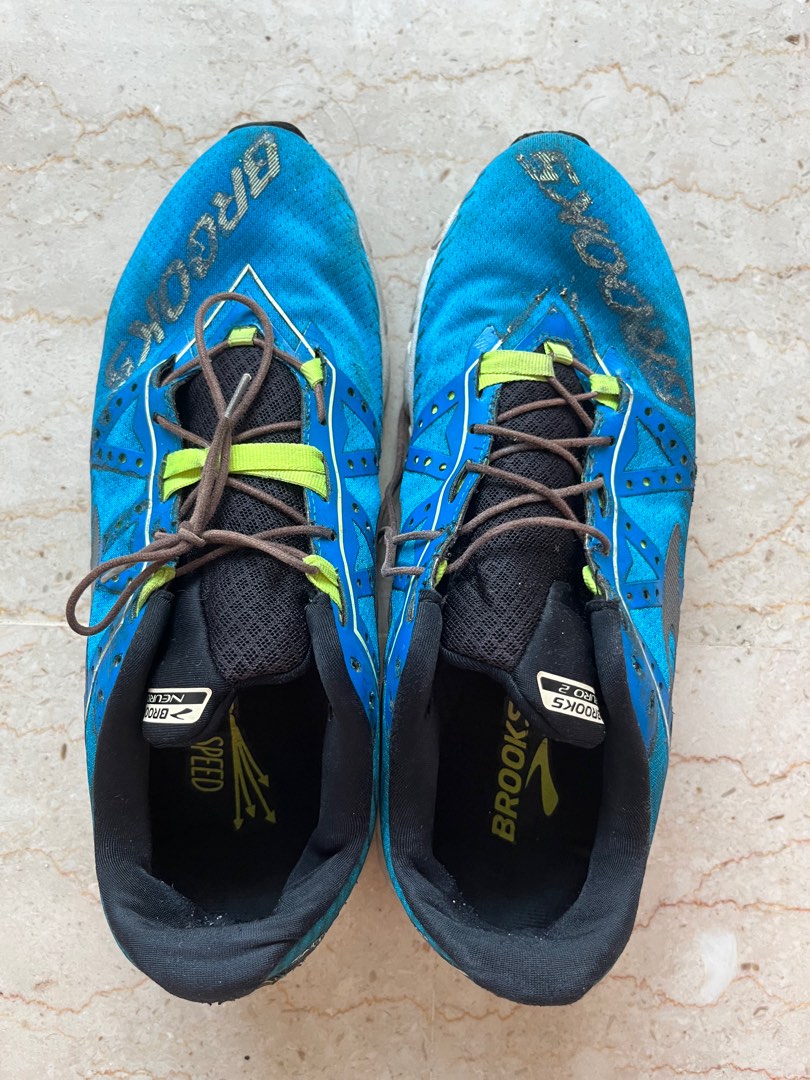Brooks clearance shoes store