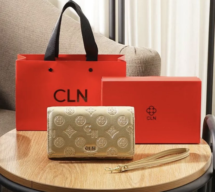 Cln wallet on Carousell