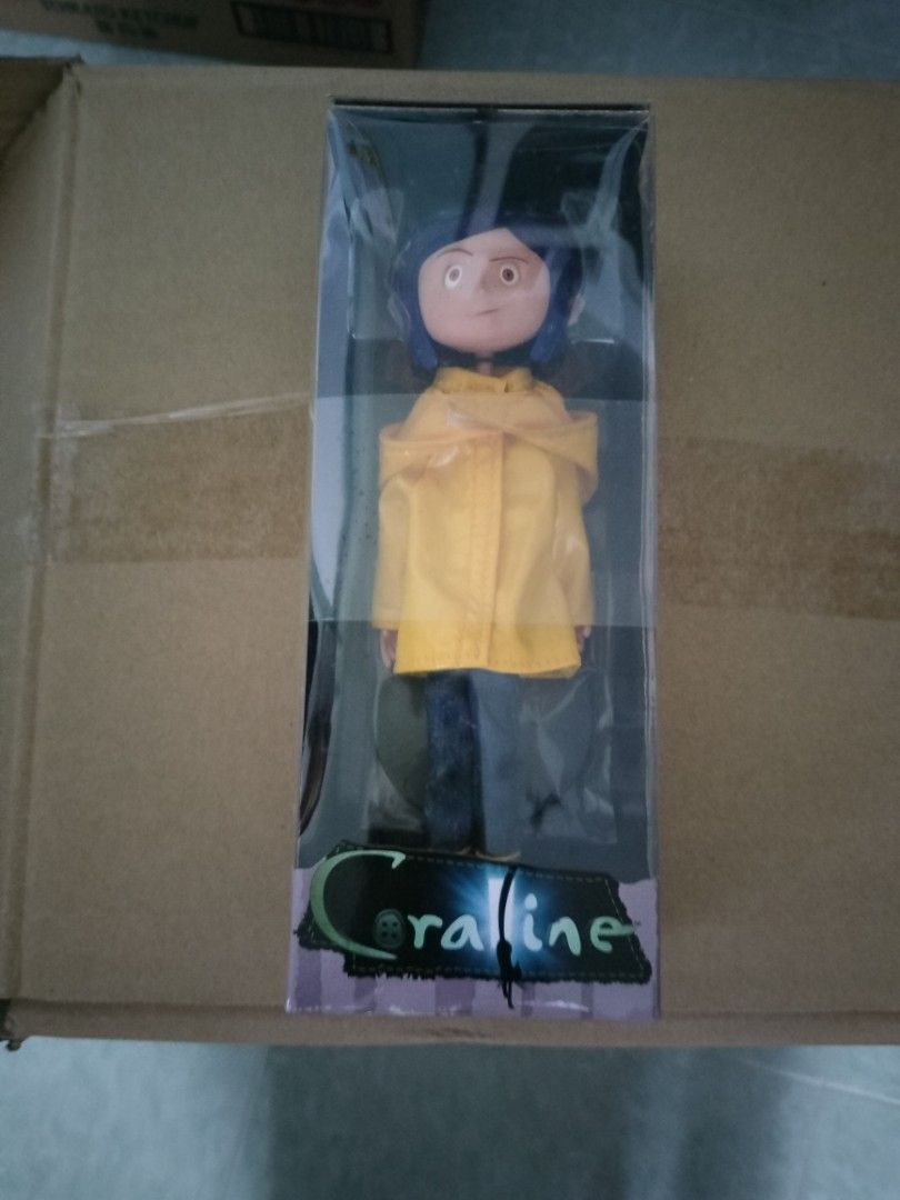 Yellow cheap raincoat coraline