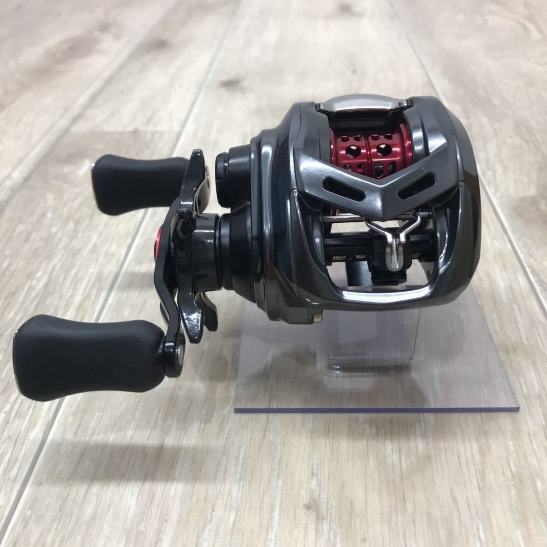 Daiwa Alphas Air TW 8.6R 20 大和魚攪捲線器釣魚, 運動產品