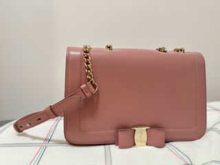 （分類：）位於 。 由 ding.ding.ar 提交（商品編號 1250884841，圖片 1）。簡介： 。