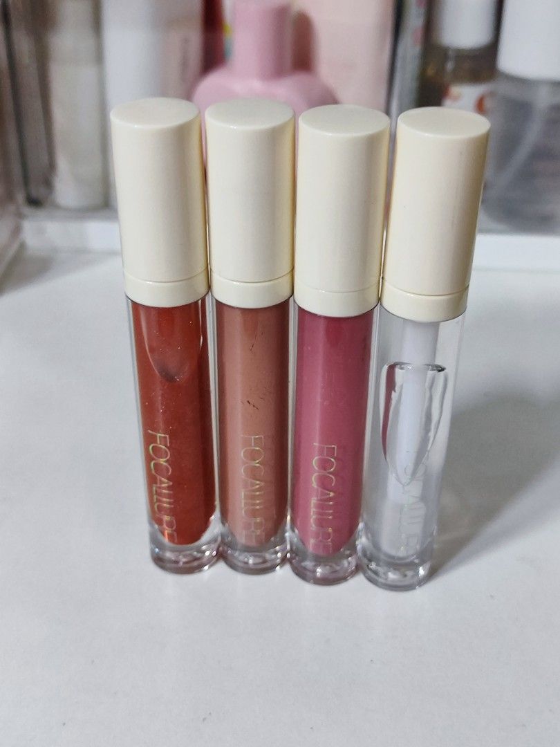 BUNDLE Focallure lip gloss (Category: Makeup) located in Makati City. Submitted by declutteringyk (Listing ID 1250854822, Image 2). Description: swatched once only.