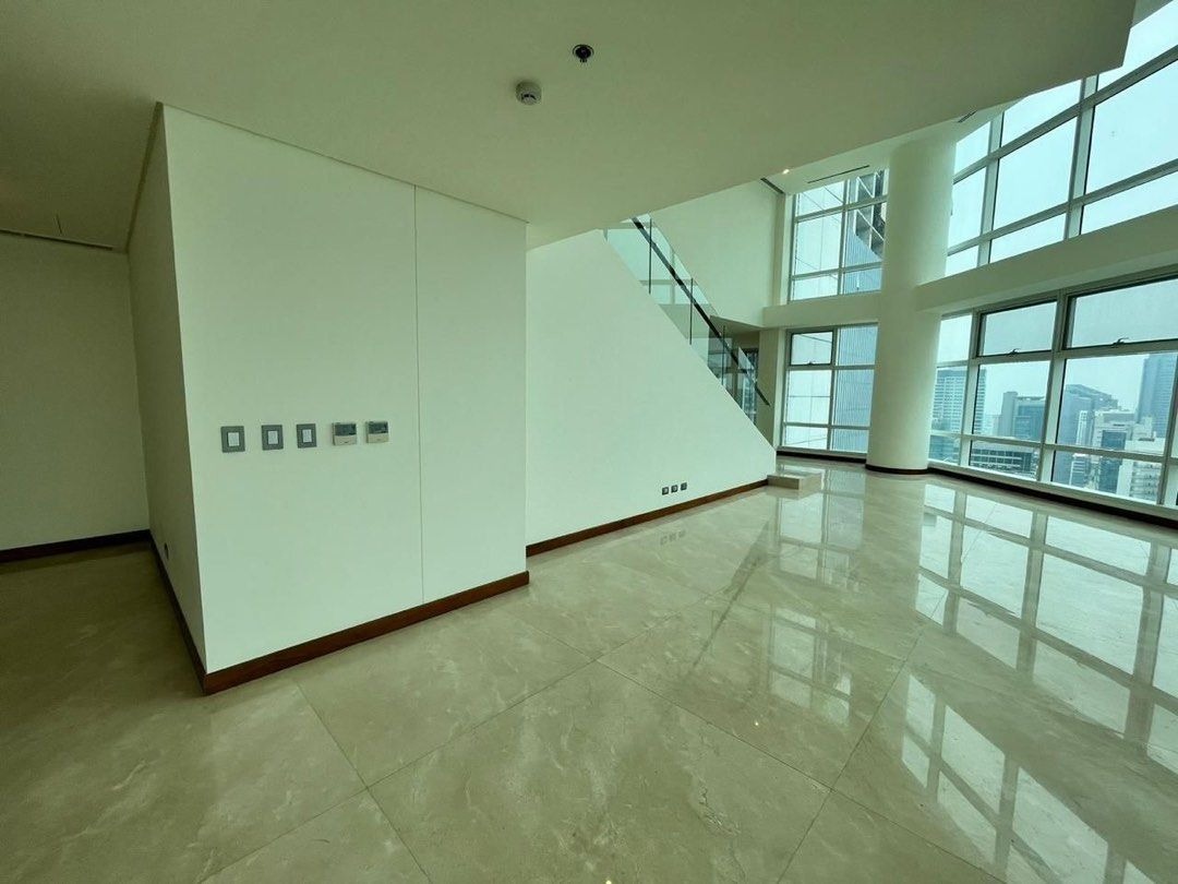 Two Roxas Triangle 4BR LOWER PENTHOUSE FOR SALE! , Makati PBCom Tower ...