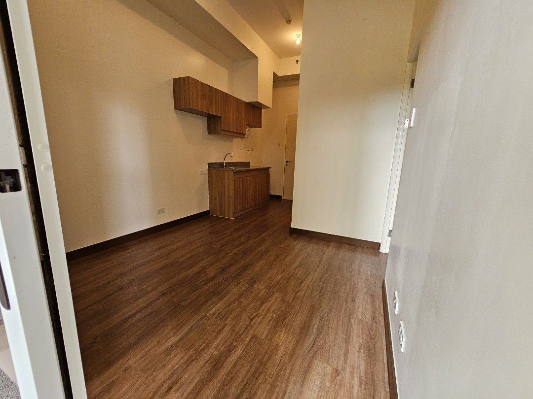 For rent 1 bedroom condo in Prisma Pasig city near Estancia BGC EDSA C5