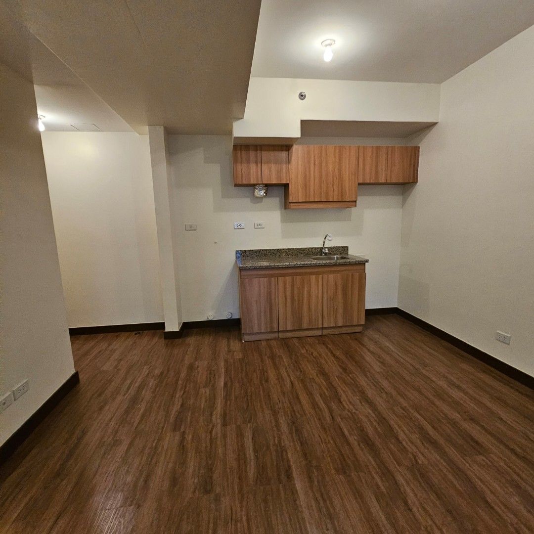 For rent Prisma Residences 1 Br with balcony condo in pasig near