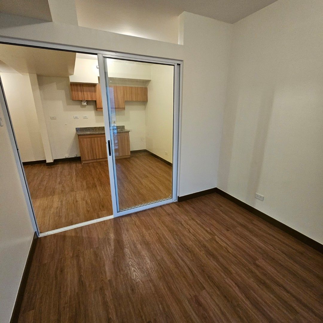 For rent Prisma Residences 1 Br with balcony condo in pasig near