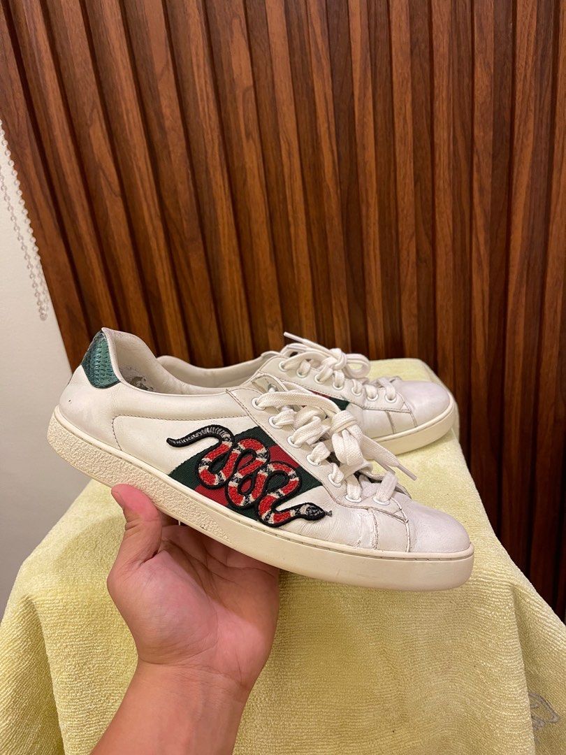 Gucci embroidered snake sneakers Men s Fashion Footwear Sneakers on Carousell