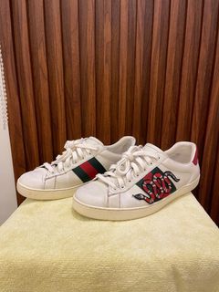 Gucci embroidered snake sneakers