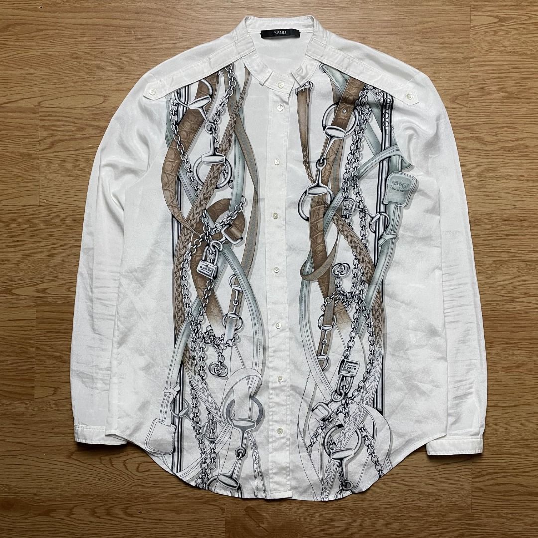 Gucci Tom Ford (Category: Blouses) located in Alaminos. Submitted by benta_stashed (Listing ID 1250815879, Image 3). Description: Gucci Tom Ford Horsebit Chain Top Size Medium Condition: Excellent, no major flaws.