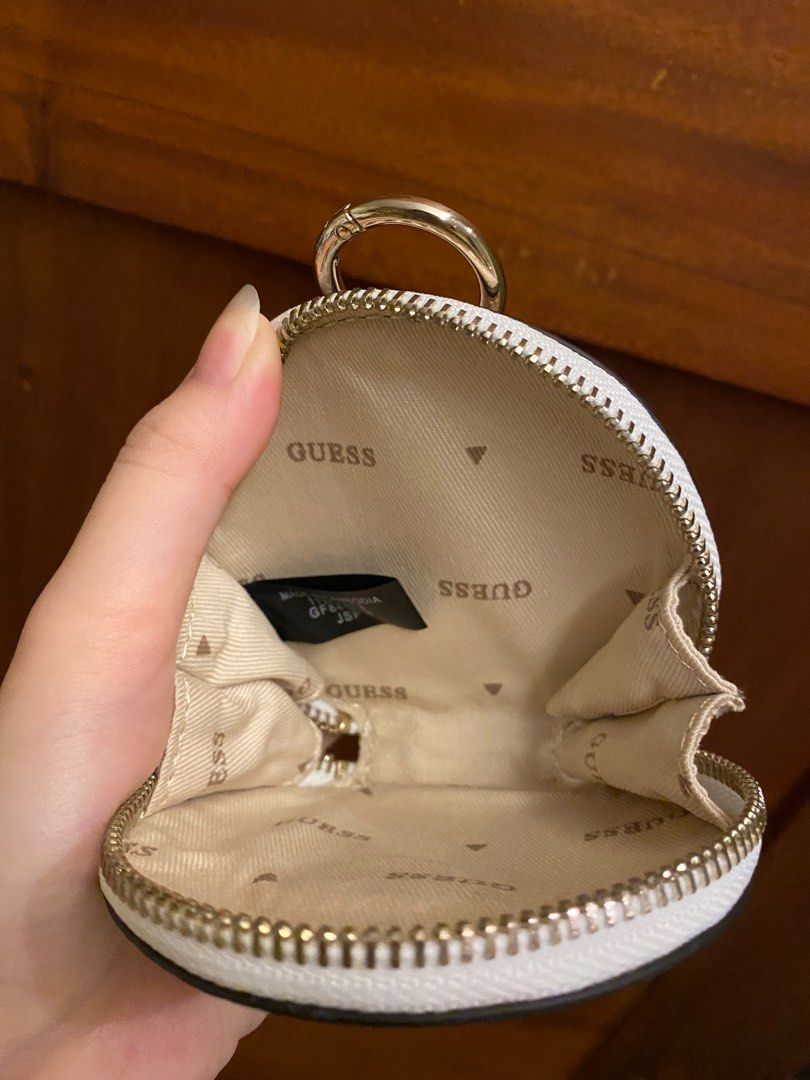 Classic Guess Purse for Effortless Style