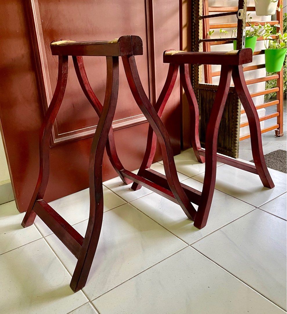 Guzheng Stands Red Wood, Hobbies & Toys, Music & Media, Music