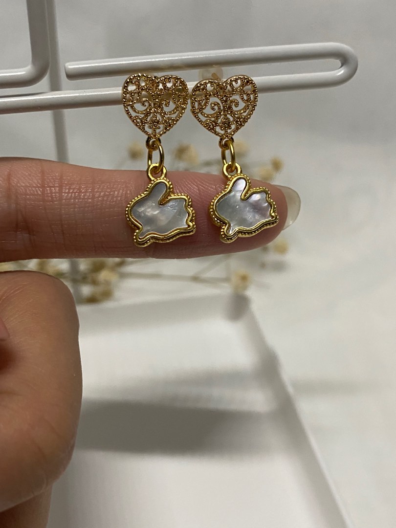 Rabbit earrings gold store