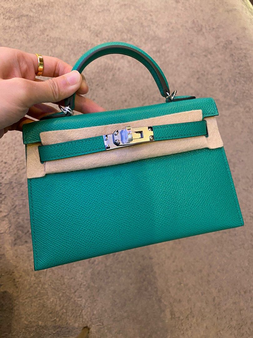 Hermès Kelly Vert Jade Epsom Mini Sellier Handbag