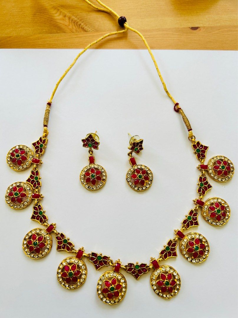Indian jewellery set stones necklace and earrings Women s Fashion