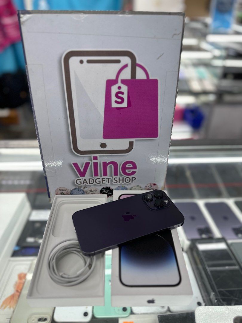 iphone 14 pro max 128gb smartlocked good as new (Category: iPhone 14 Series) located in Cainta. Submitted by vine_gadget_shop (Listing ID 1250801033, Image 1). Description: iphone 14 pro max 128gb smartlocked good as new warranty until july 2024 pick up store greenhills shopping center we accept trade in we accept credit card installment we do cod and door to door we ship nationwide for fast transaction call 09277368323 look for vine.