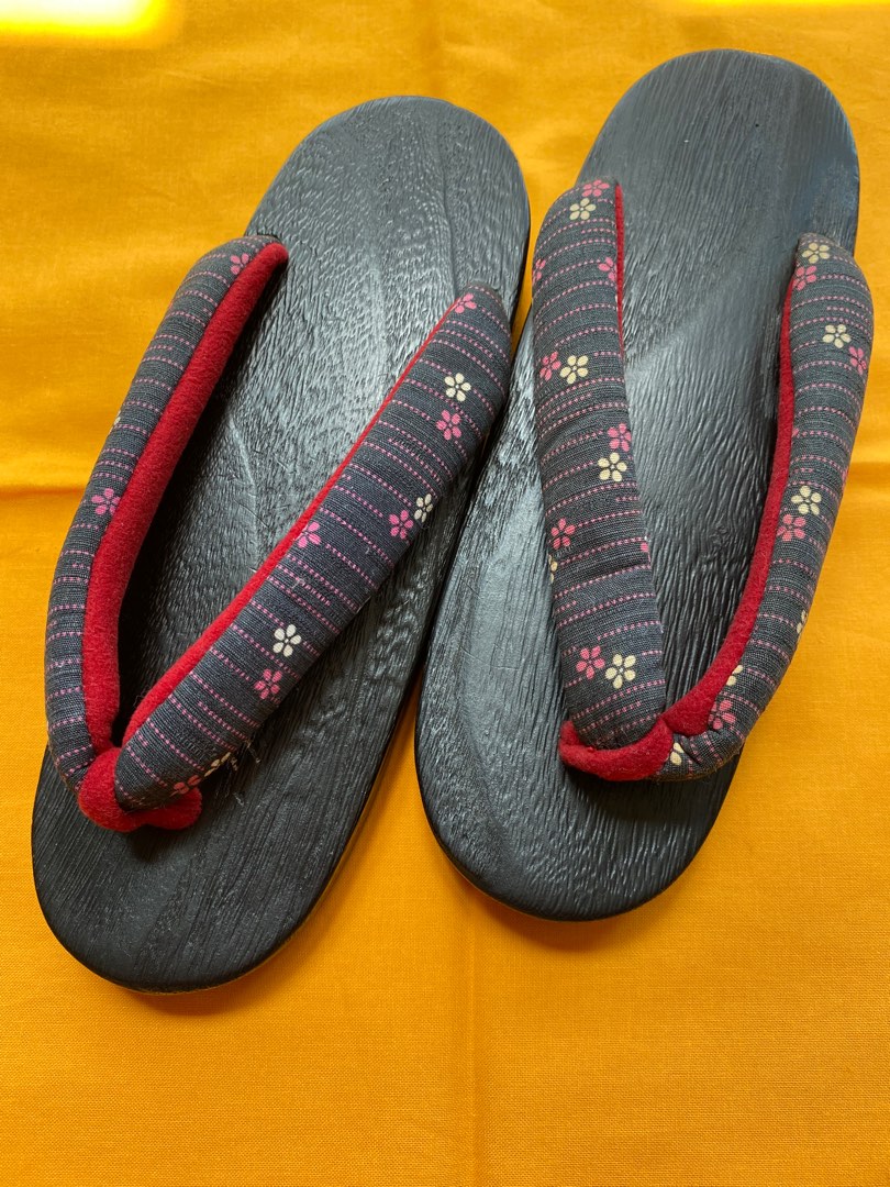 Japanese Footwear Geta/Clog for Yukata, Women's Fashion, Footwear