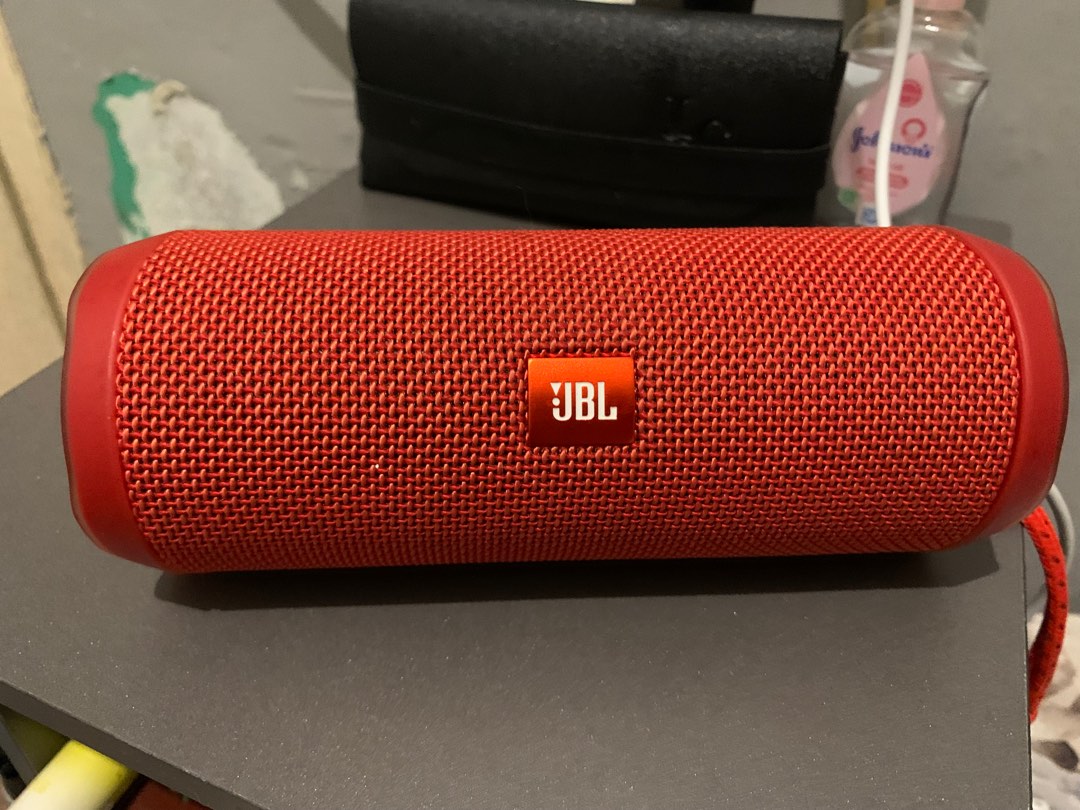 JBL Flip 4 Red on Carousell
