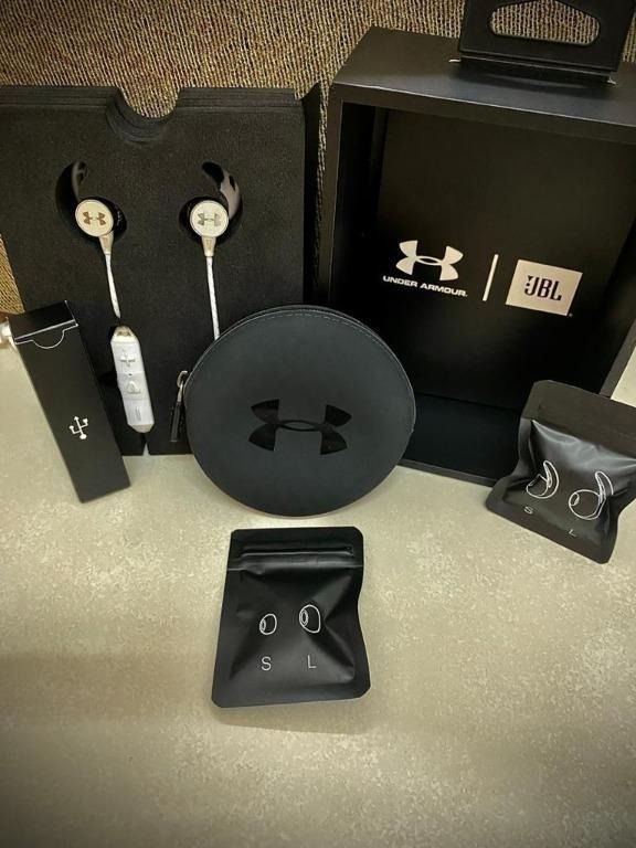 Jbl under armour wireless sale bluetooth