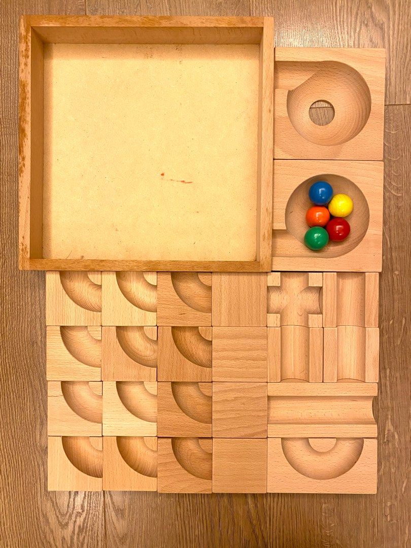 Kaden wooden marble run block funnel set, 興趣及遊戲, 玩具 & 遊戲類 Carousell