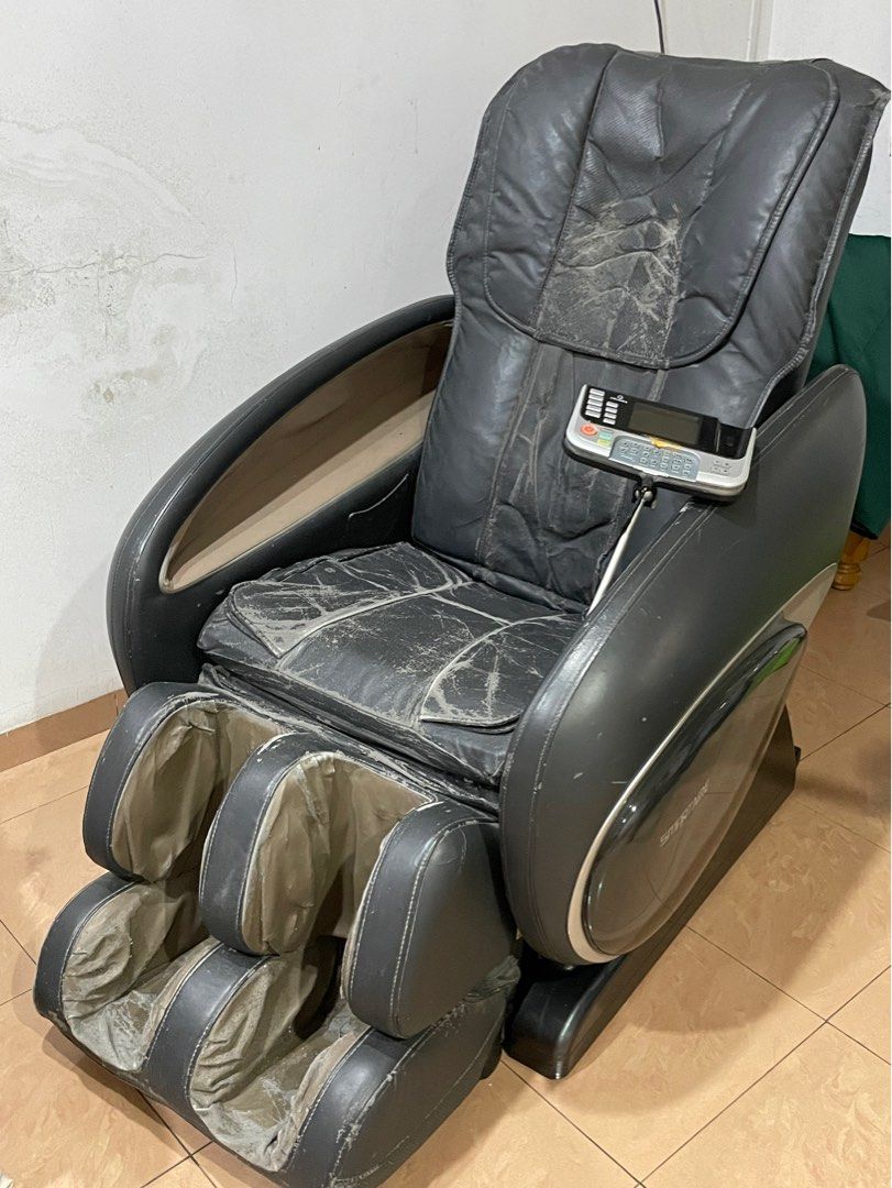 Kerusi urut ogawa price 2025