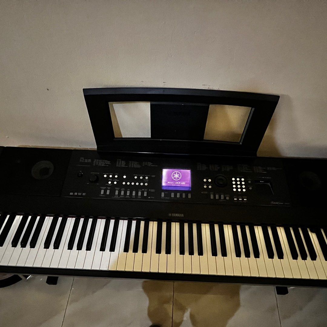 Keyboard Yamaha DGX 650 second on Carousell