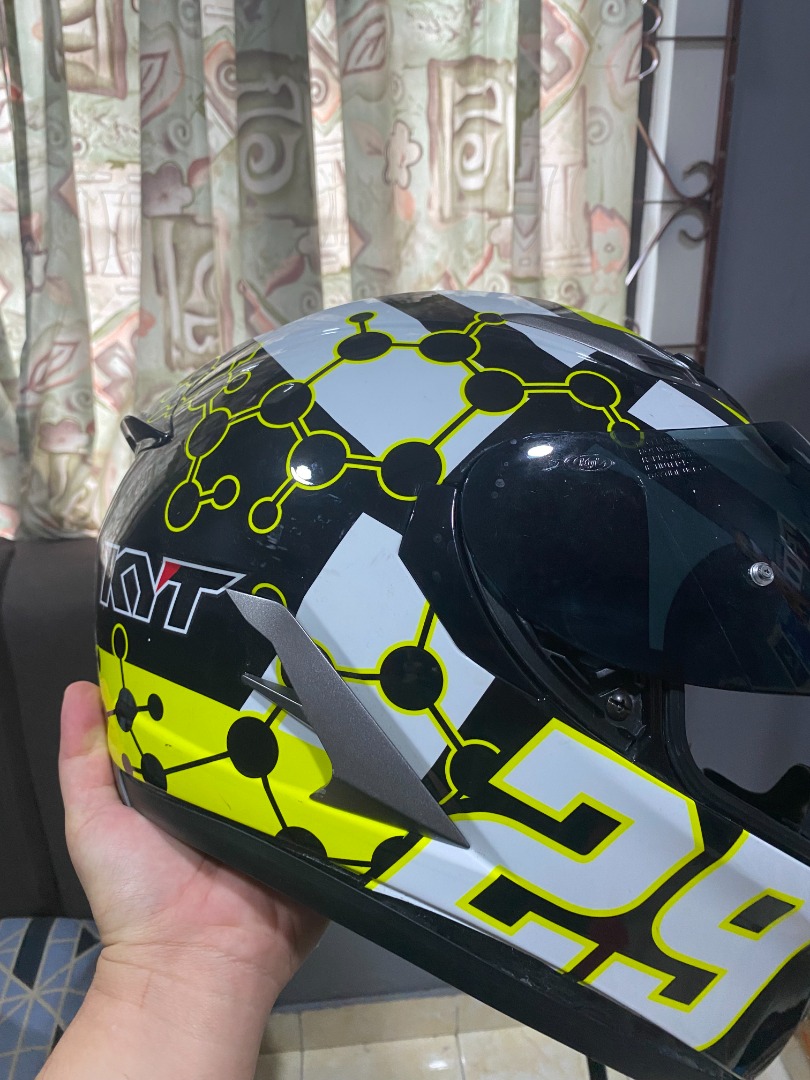 Helm kyt hotsell iannone half face