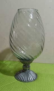 Large Twisted Ribbed Clear Glass Brandy/Cognac Snifter Vase