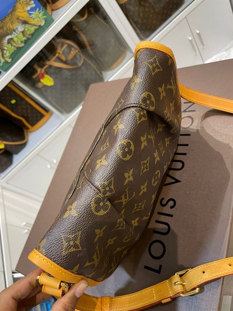 Louis Vuitton Menilmontant PM, Luxury, Bags & Wallets on Carousell