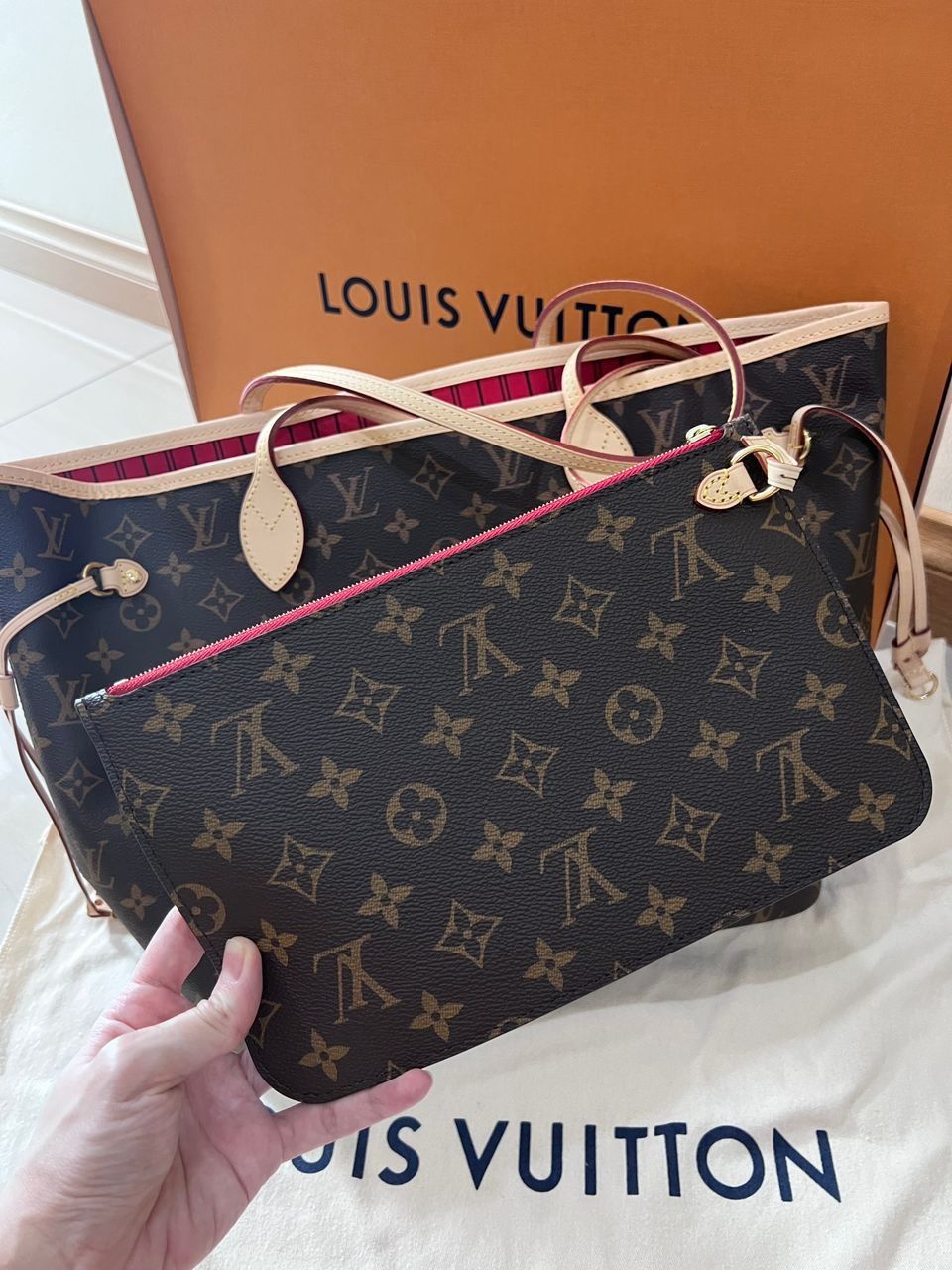 Louis Vuitton Neverfull MM M41177 Luxury Bags Wallets on Carousell