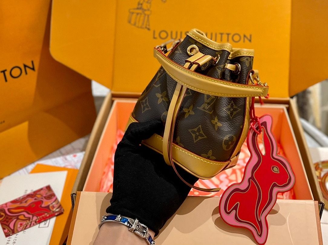 Louis Vuitton New Mini Small Bucket