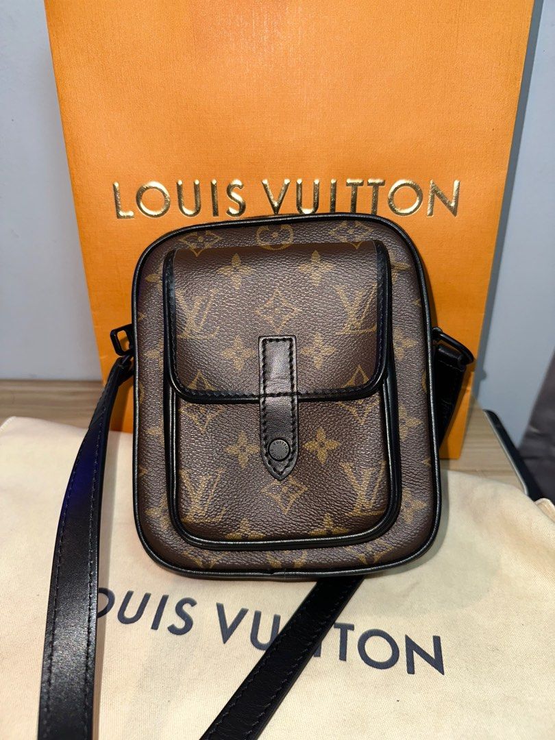 Louis Vuitton Christopher Wearable Wallet/Bag Review [UNBOXING] NEW 2020*