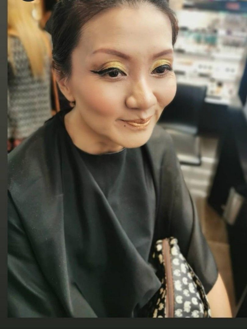 Makeup (Category: Makeup) located in Singapore. Submitted by superluckx (Listing ID 1250812196, Image 7). Description: Hi,I offer simple make up at affordable rates.